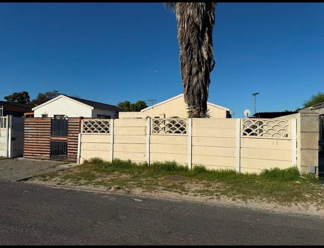 3 BEDROOM HOUSE FOR SALE IN SCOTTSDENE